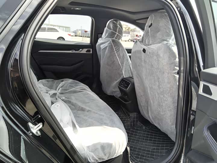 Фото 8 - Geely Preface