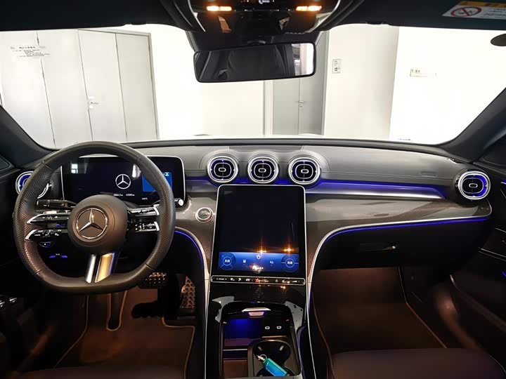 Photo 9 - Mercedes-Benz C-Class Hybrid