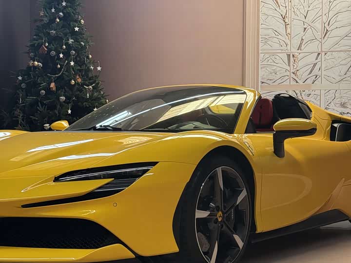 Photo 2 - Ferrari SF90