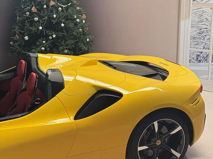 Photo 4 - Ferrari SF90