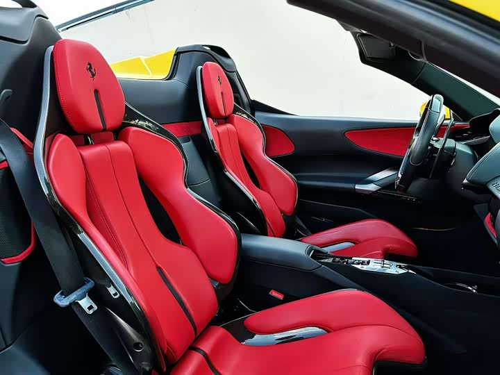 Photo 9 - Ferrari SF90