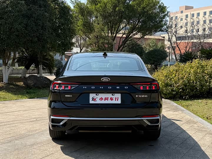 Фото 4 - Ford Mondeo
