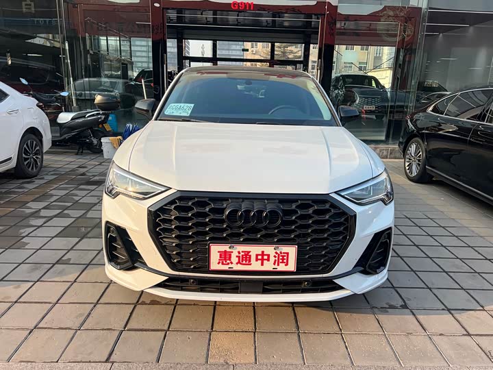 Фото 2 - Audi Q3 Sportback