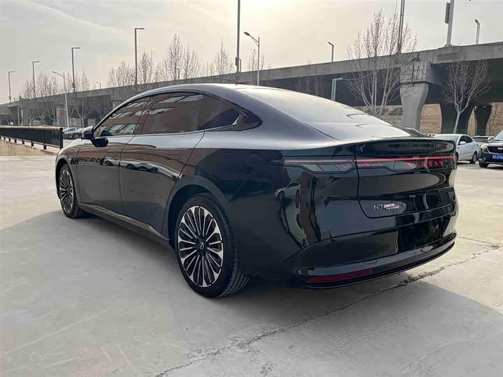 Фото 8 - Nissan N7