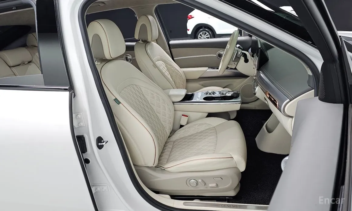 Фото 10 - Genesis GV60