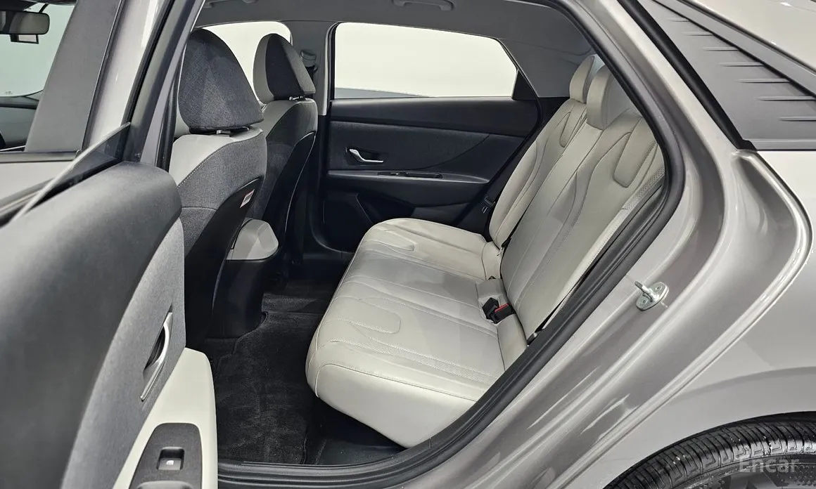 Фото 12 - Hyundai Avante