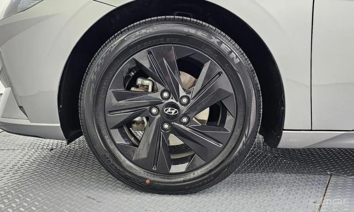 Фото 5 - Hyundai Avante