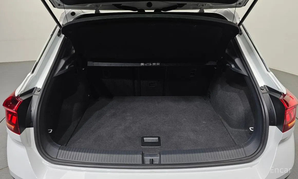 Фото 20 - Volkswagen T-Roc