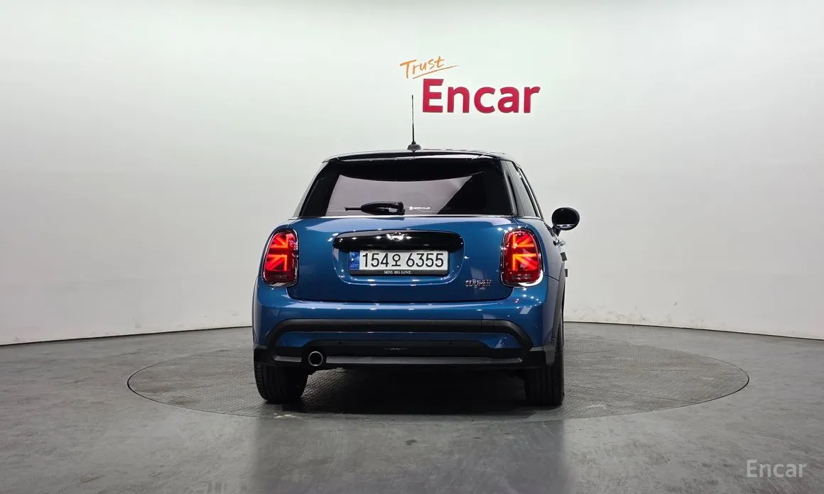 Фото 4 - Mini Cooper