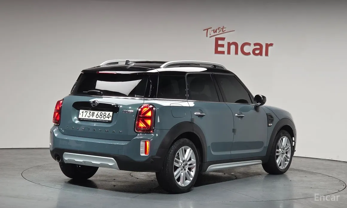 Фото 2 - Mini Countryman