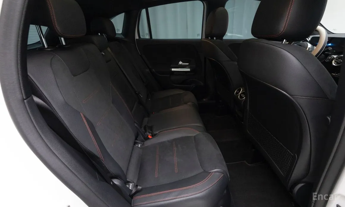 Mercedes-Benz GLA-Class 2020 GLA250 4MATIC