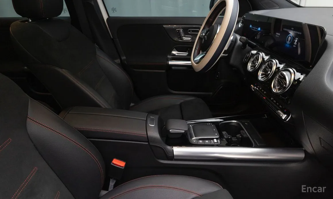 Mercedes-Benz GLA-Class 2020 GLA250 4MATIC
