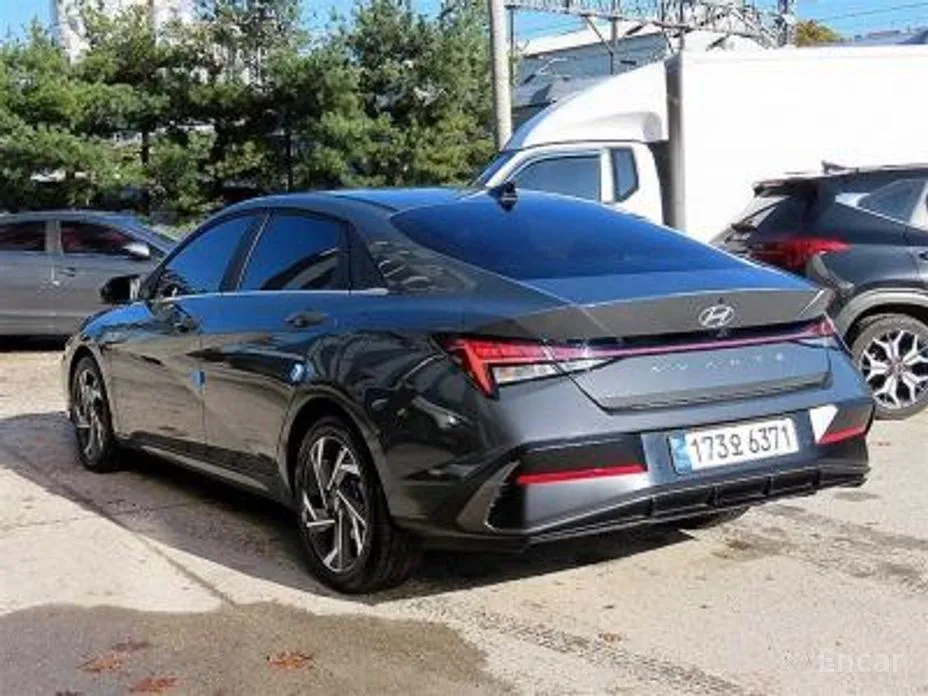 Фото 3 - Hyundai Avante