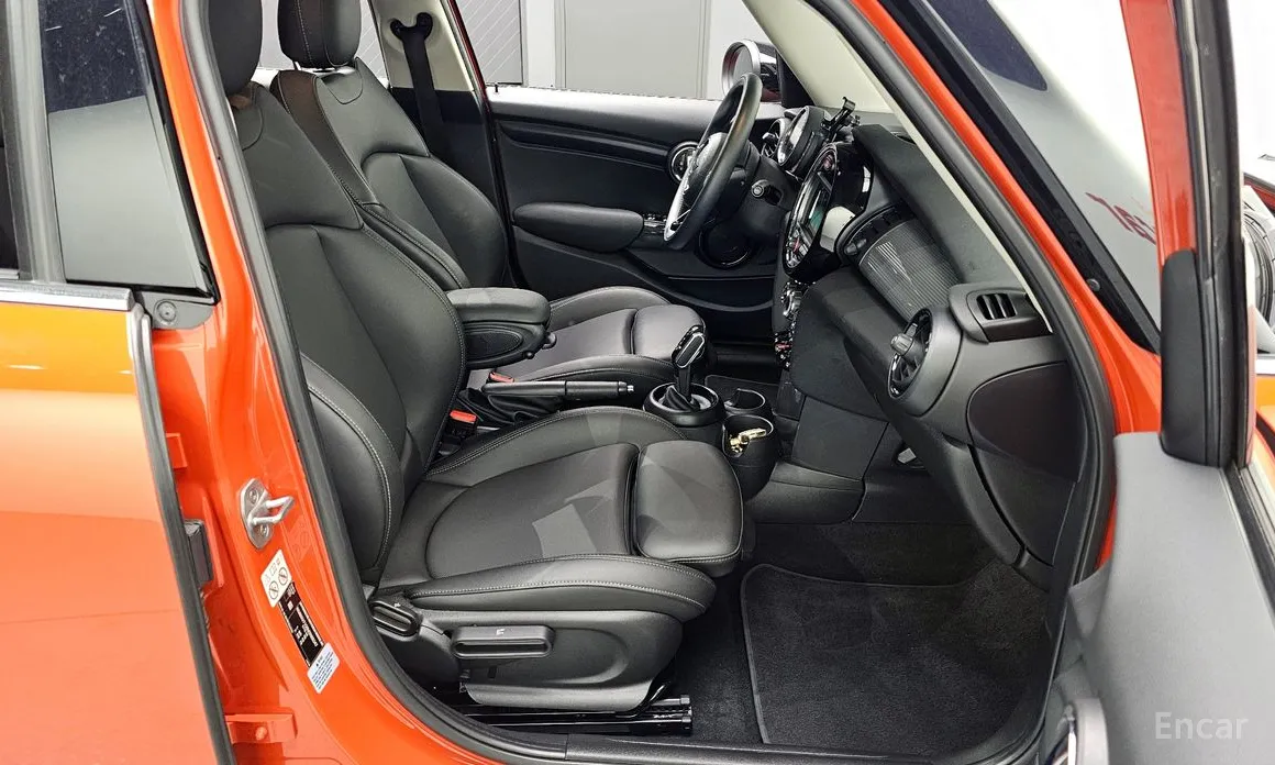 Фото 12 - Mini Cooper