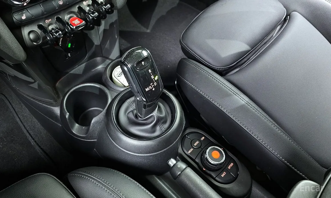 Фото 9 - Mini Cooper