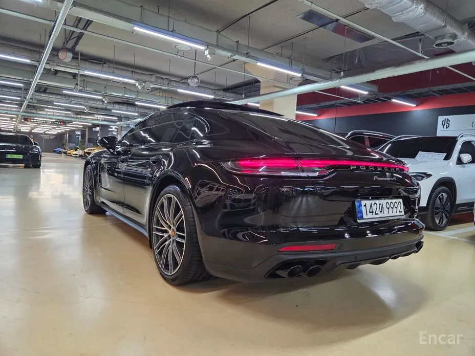 Porsche Panamera 2017 2.9 AWD Platinum Edition