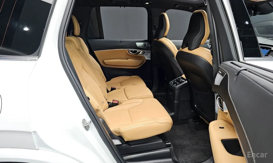 Photo 12 - Volvo XC90