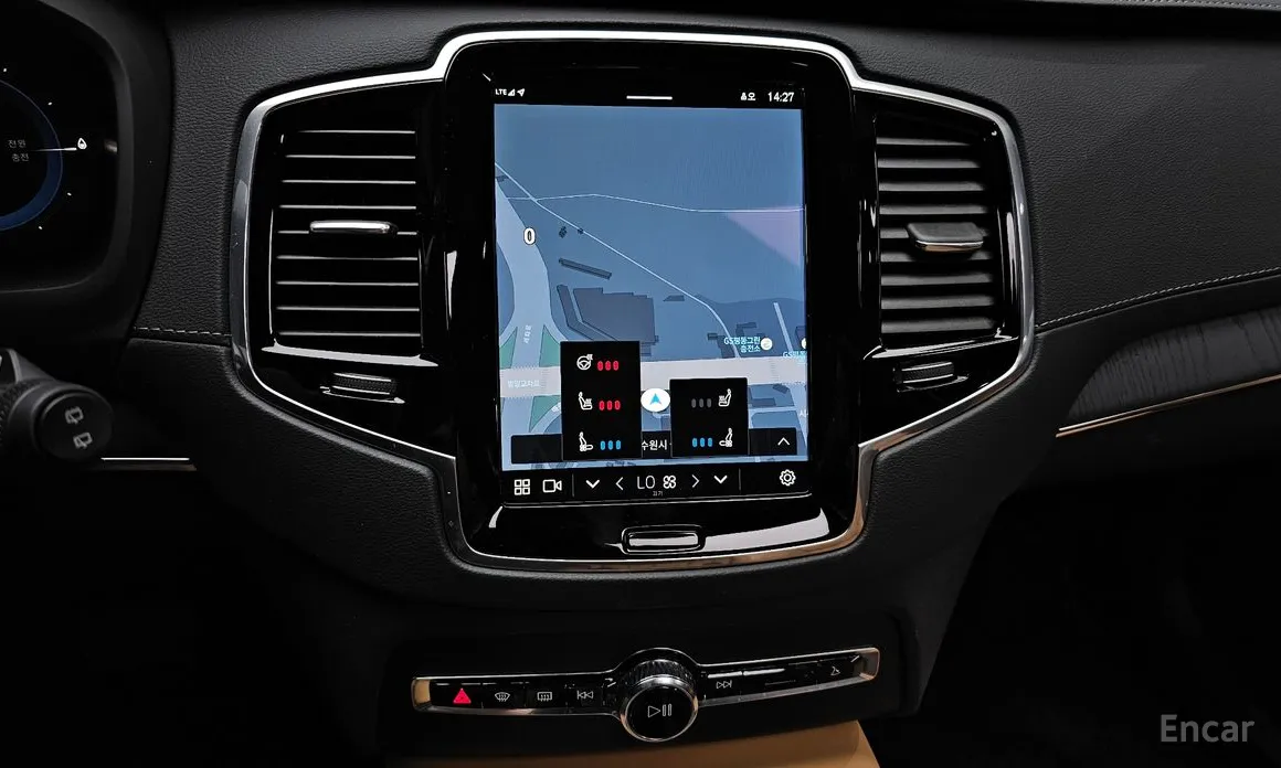 Photo 14 - Volvo XC90