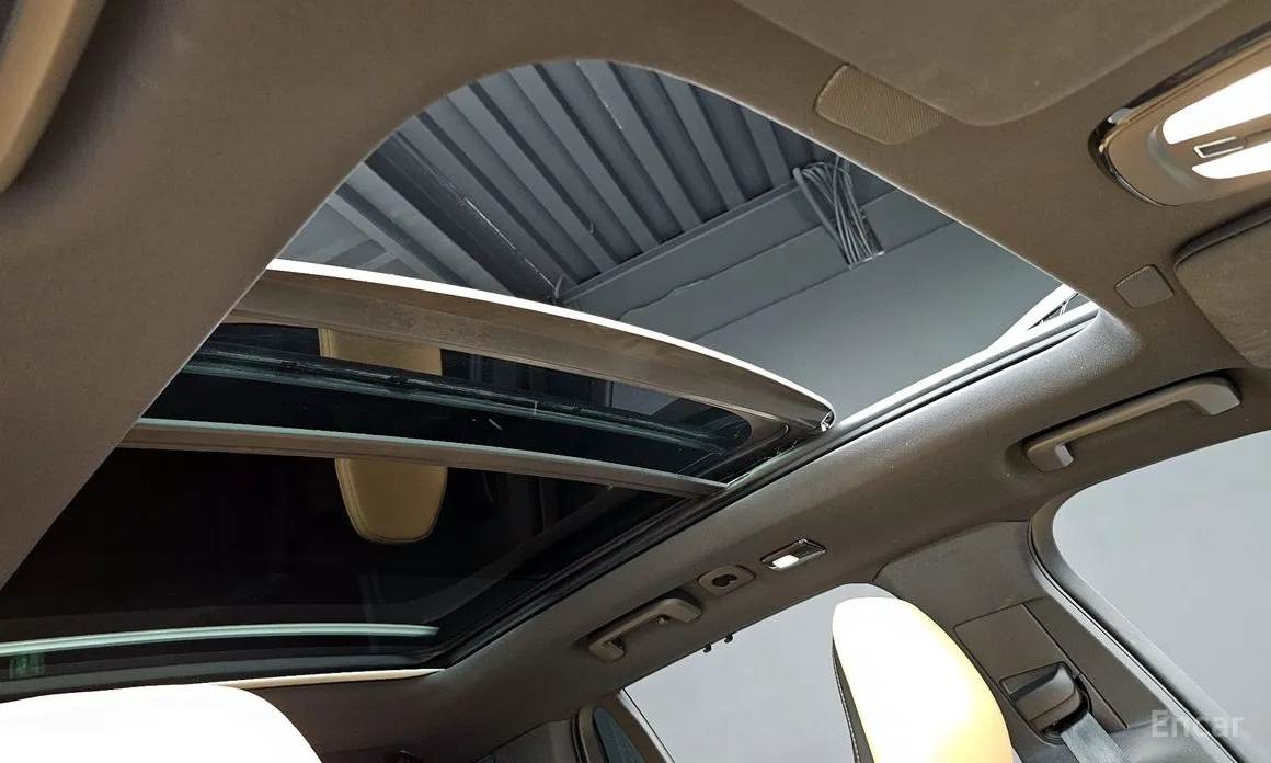 Photo 18 - Volvo XC90