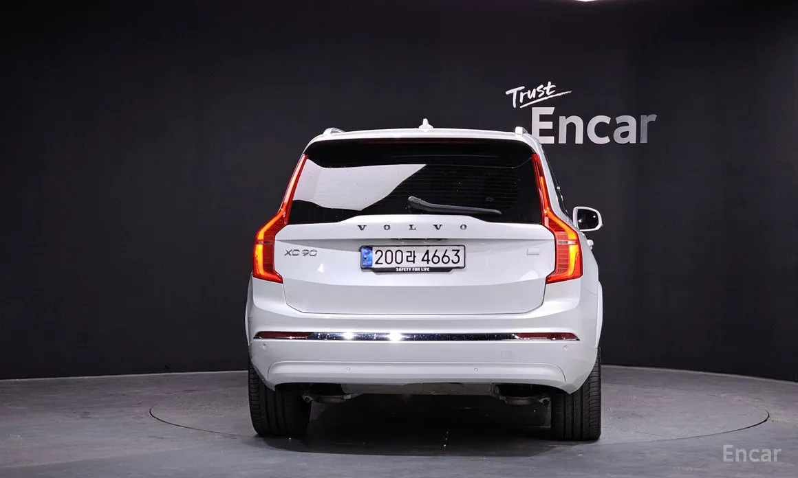 Photo 4 - Volvo XC90