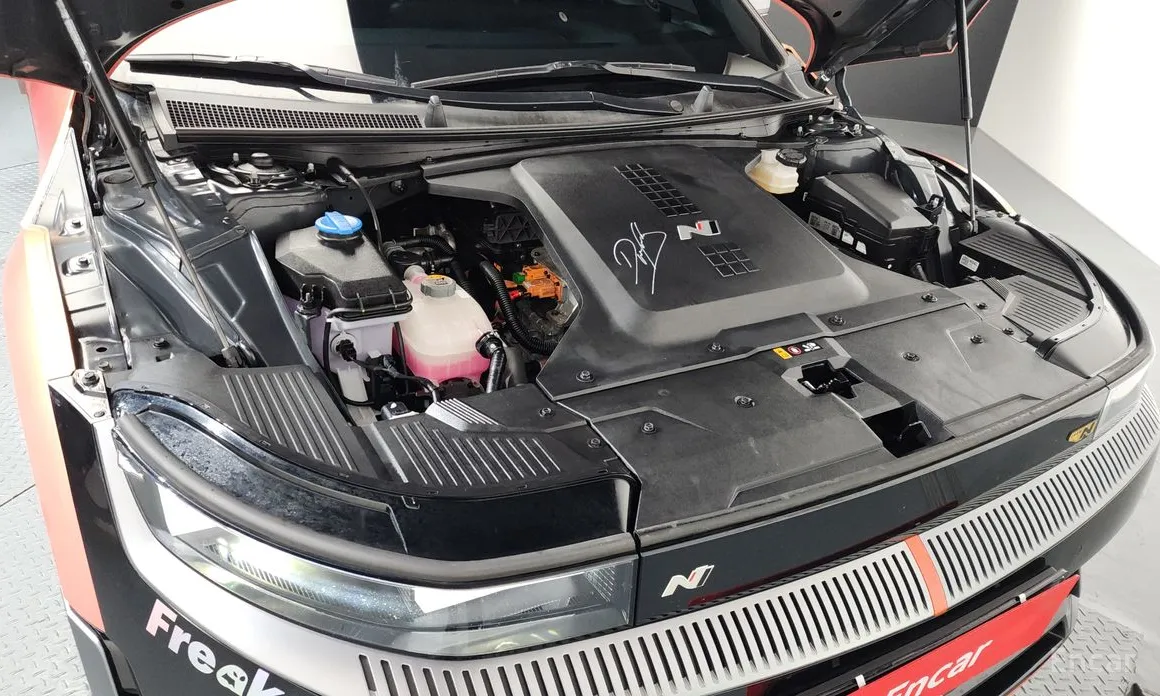 Photo 6 - Hyundai Ioniq 5