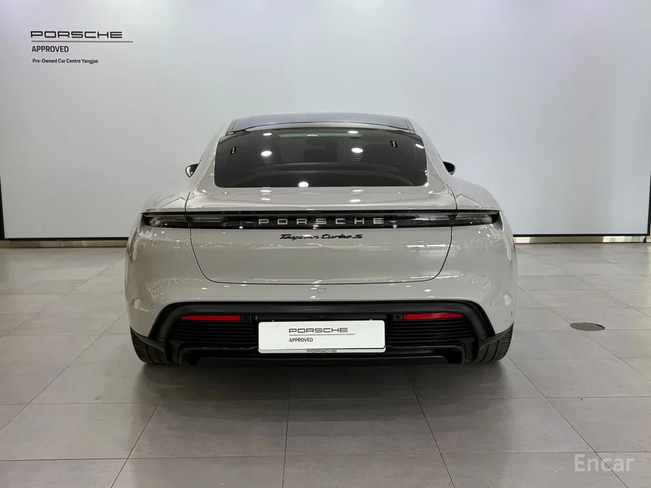 Фото 5 - Porsche Taycan