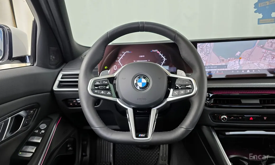 Photo 13 - BMW 3 Series