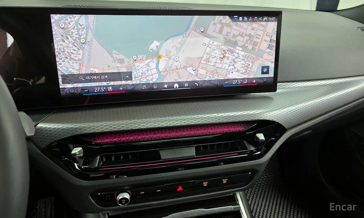 Photo 14 - BMW 3 Series