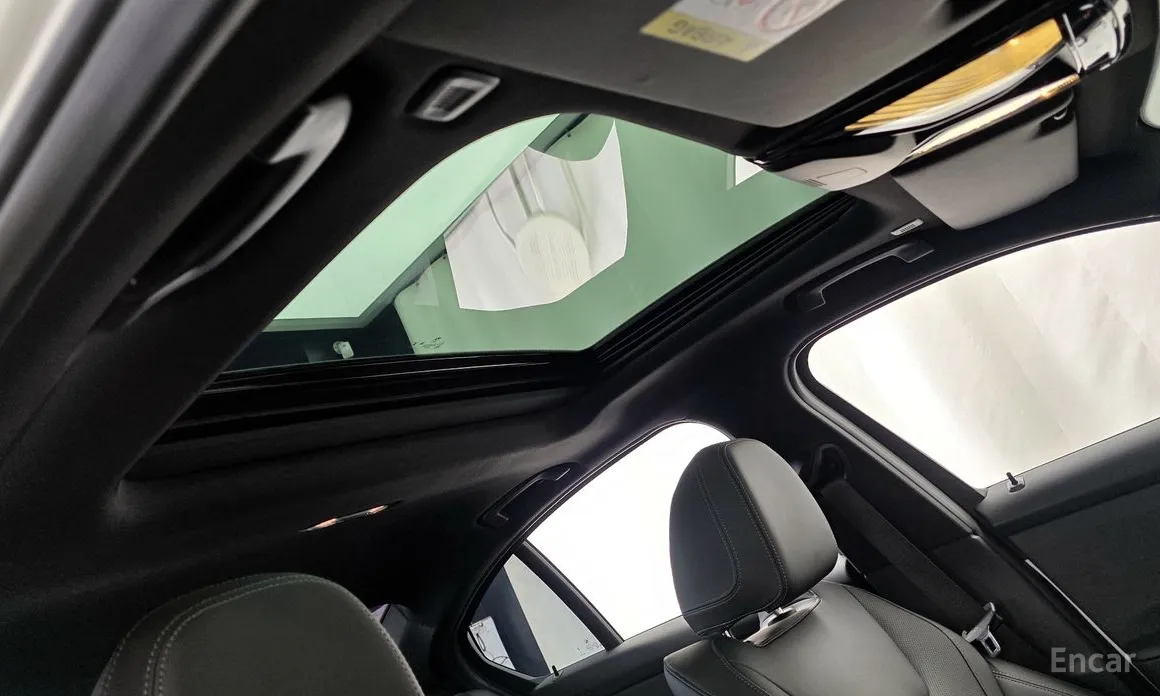 Photo 17 - BMW 3 Series