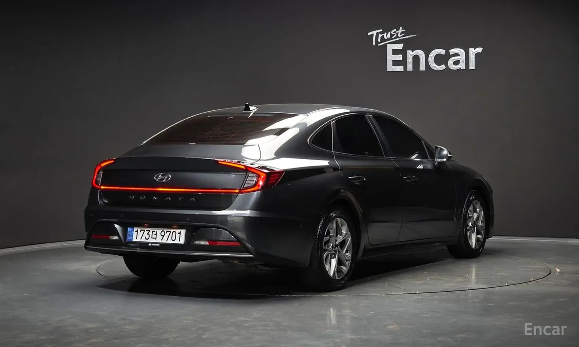 Фото 2 - Hyundai Sonata