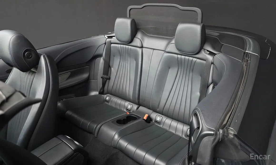 Фото 11 - Mercedes-Benz E-Class