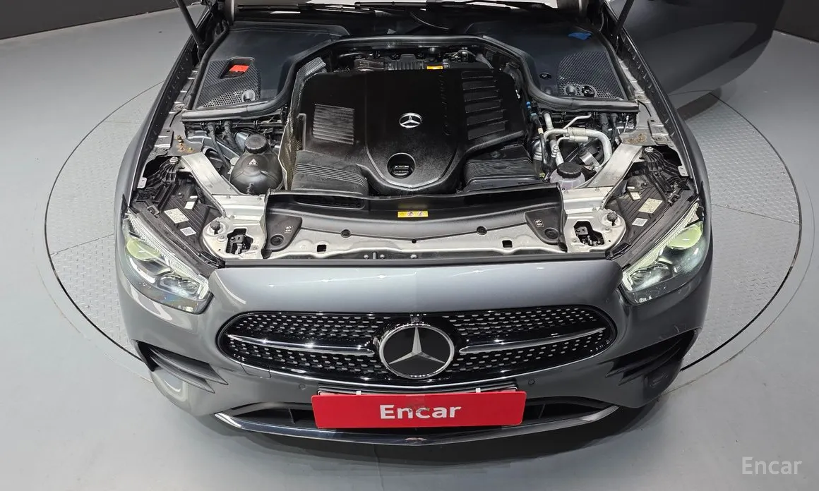 Фото 6 - Mercedes-Benz E-Class