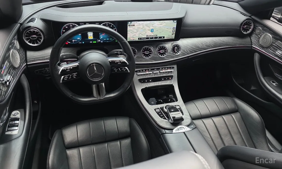 Фото 7 - Mercedes-Benz E-Class