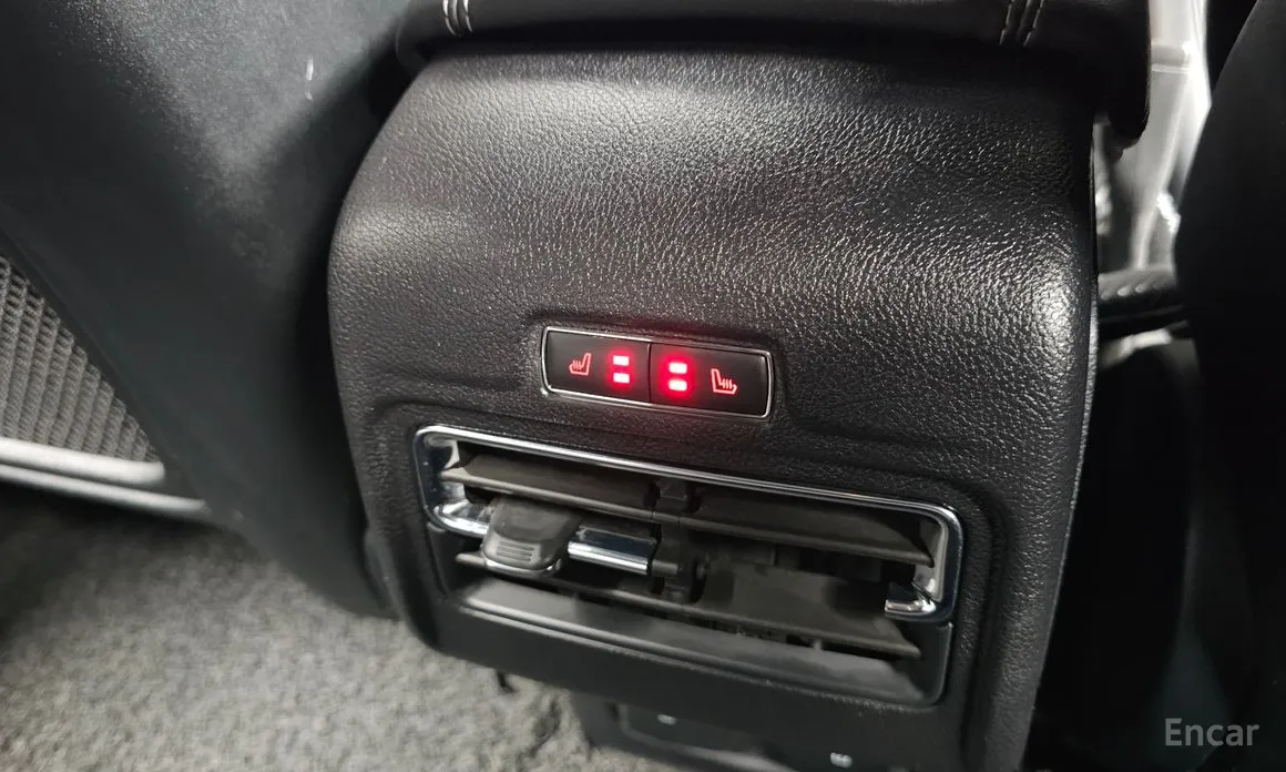 Фото 18 - Lincoln Corsair