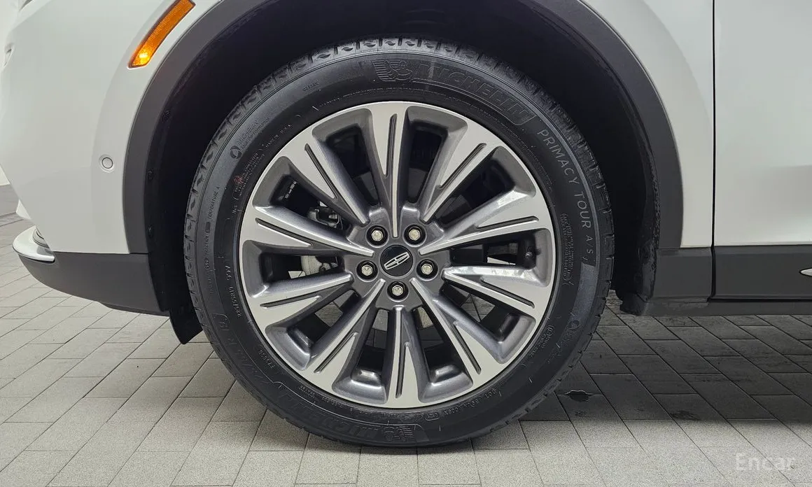 Фото 5 - Lincoln Corsair