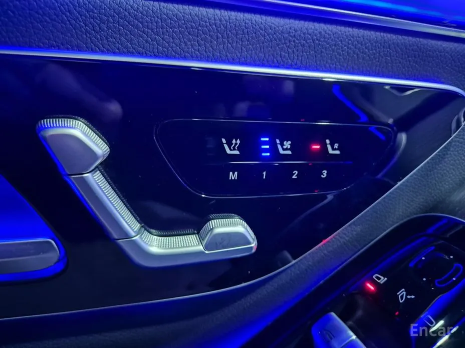 Фото 18 - Mercedes-Benz S-Class