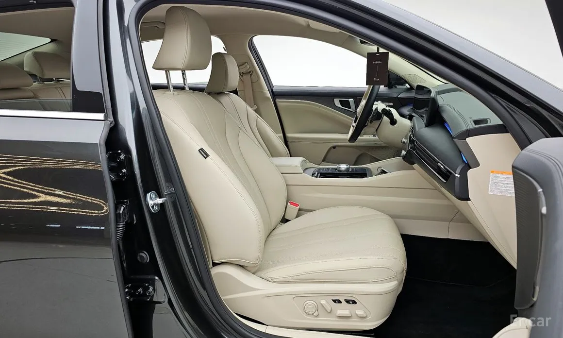 Фото 10 - Kia K8