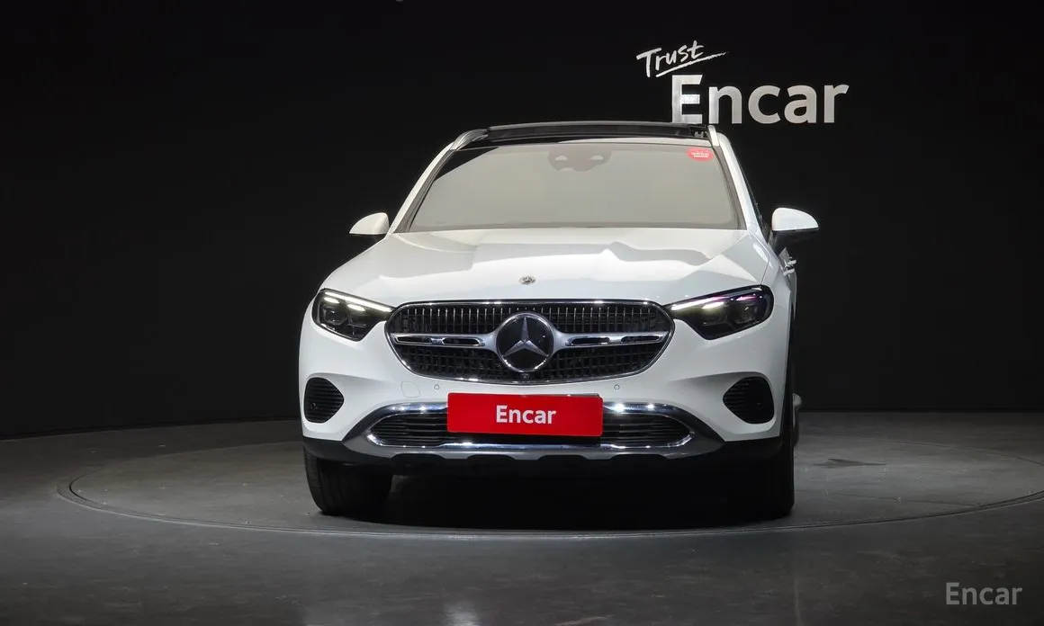 Mercedes-Benz GLC-Class 2023 GLC220 d 4MATIC