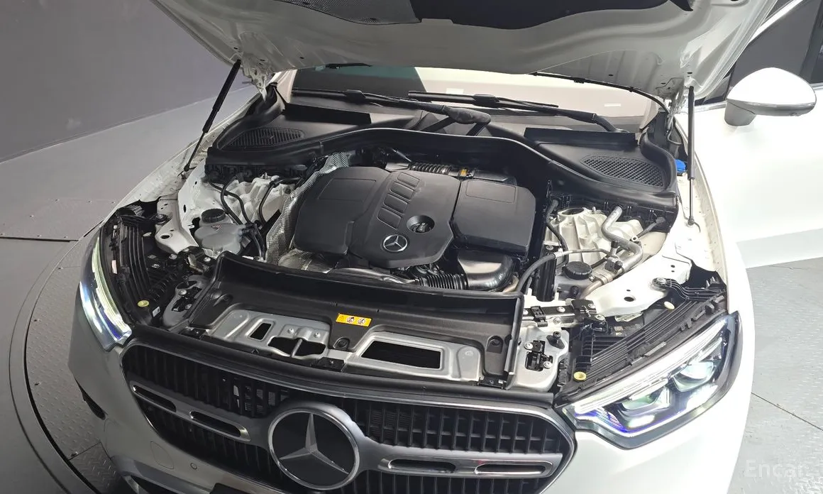 Mercedes-Benz GLC-Class 2023 GLC220 d 4MATIC