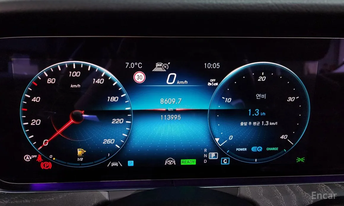 Фото 8 - Mercedes-Benz E-Class