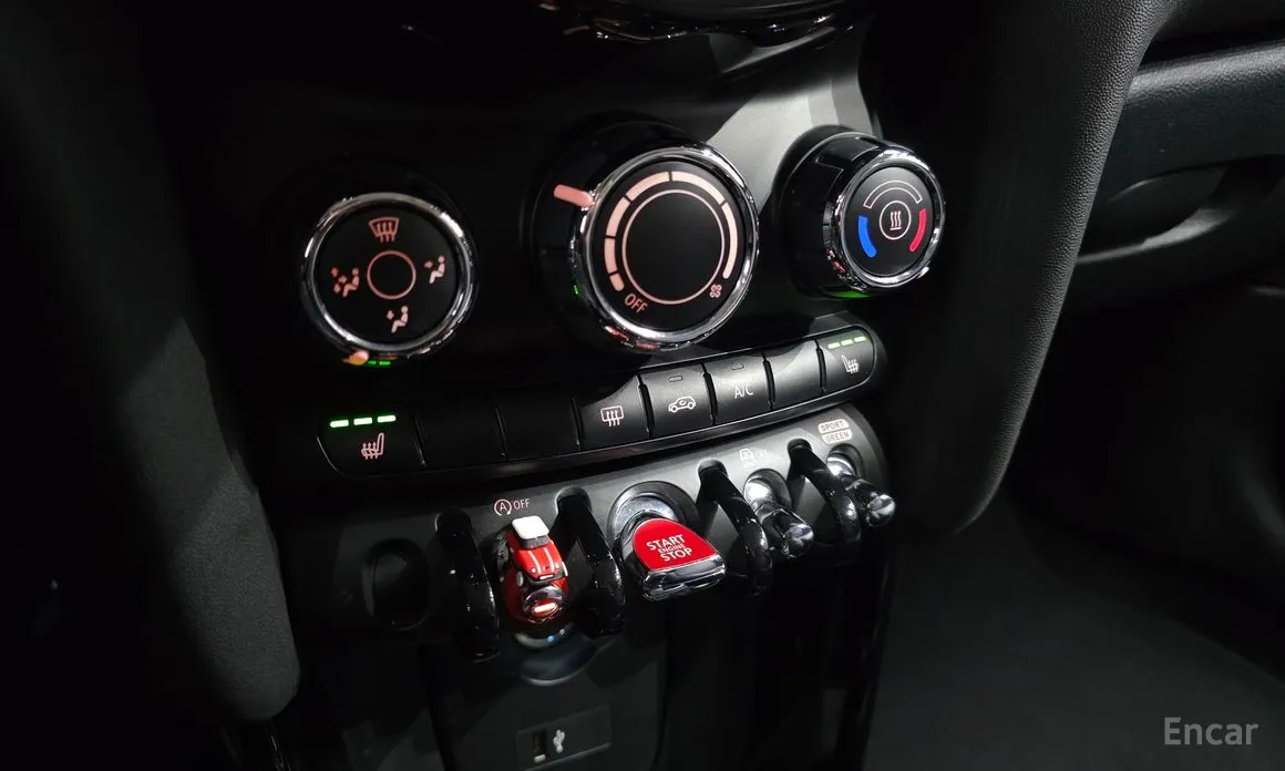 Фото 16 - Mini Cooper