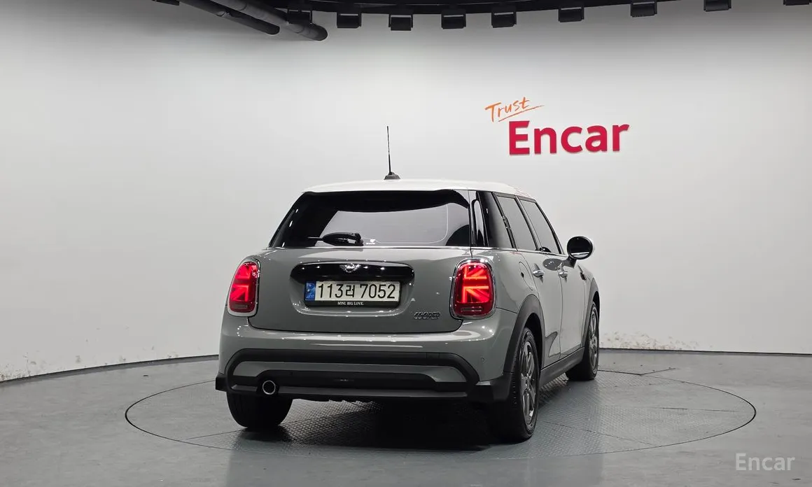 Фото 4 - Mini Cooper