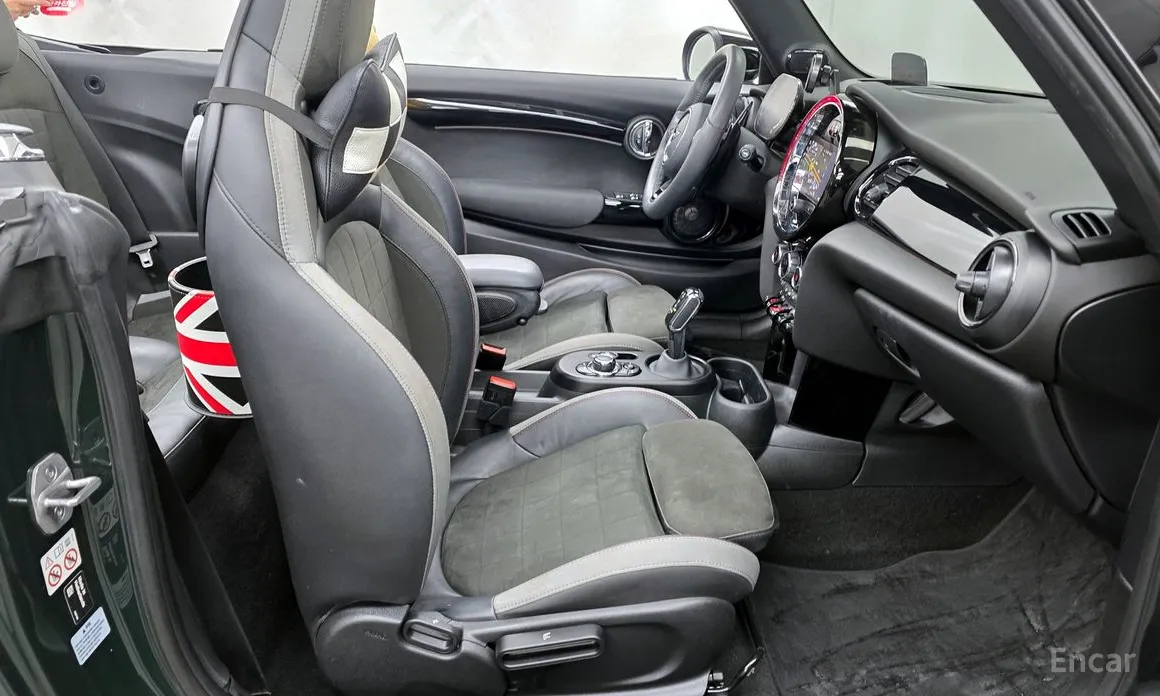 Фото 11 - Mini Cooper Convertible