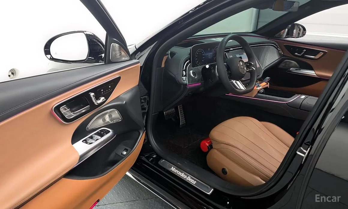 Фото 10 - Mercedes-Benz E-Class