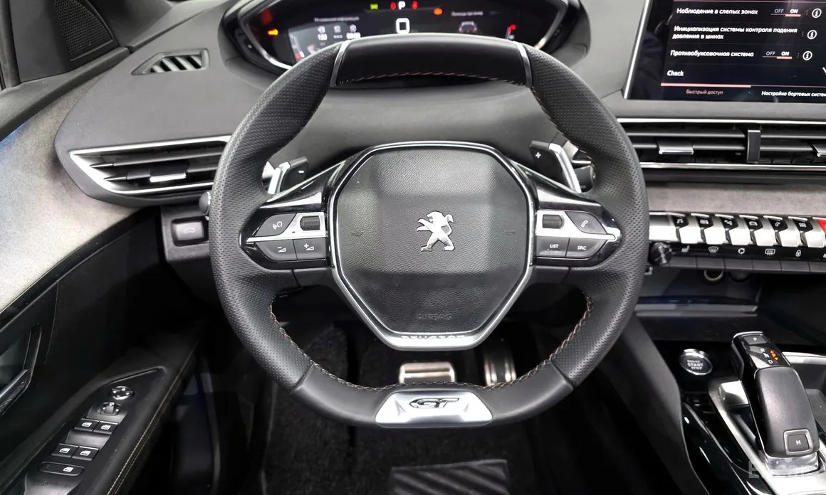 Фото 13 - Peugeot 5008