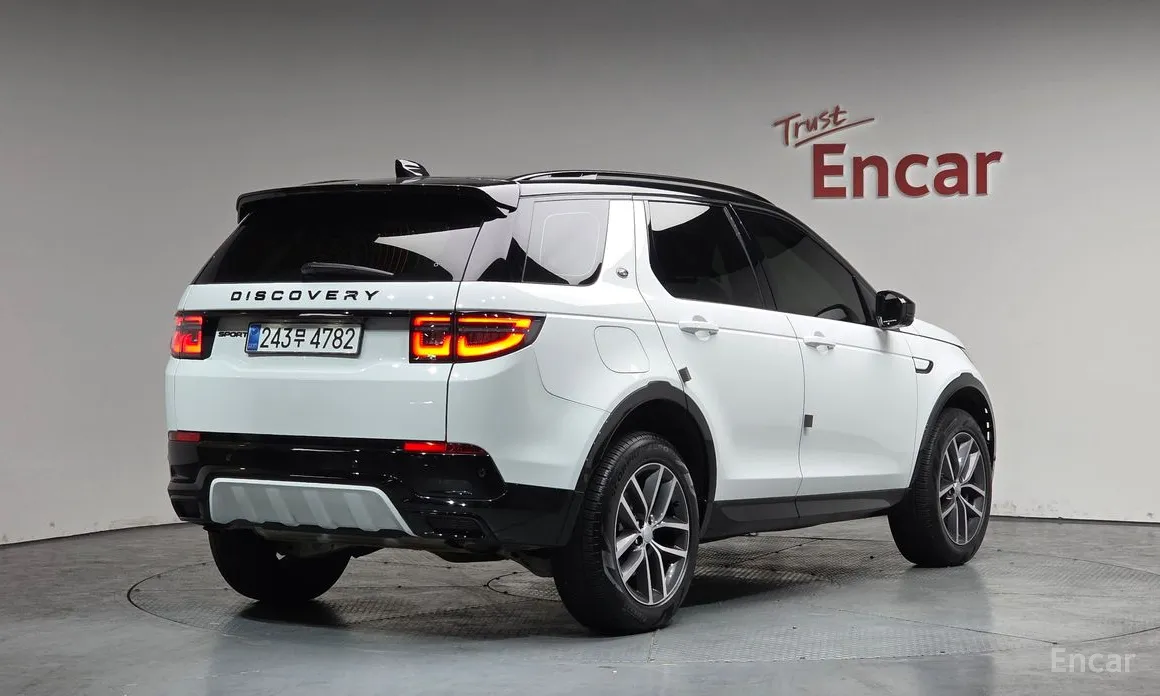 Фото 2 - Land Rover Discovery Sport