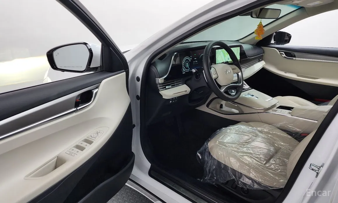 Фото 10 - Hyundai Grandeur