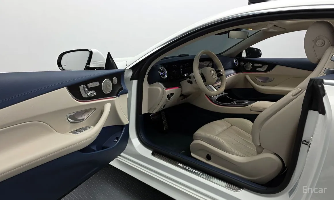 Фото 10 - Mercedes-Benz E-Class