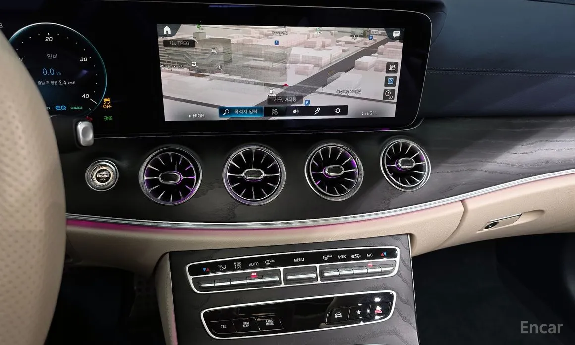 Фото 14 - Mercedes-Benz E-Class