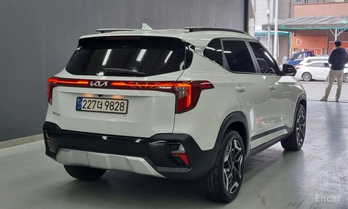 Фото 3 - Kia Seltos